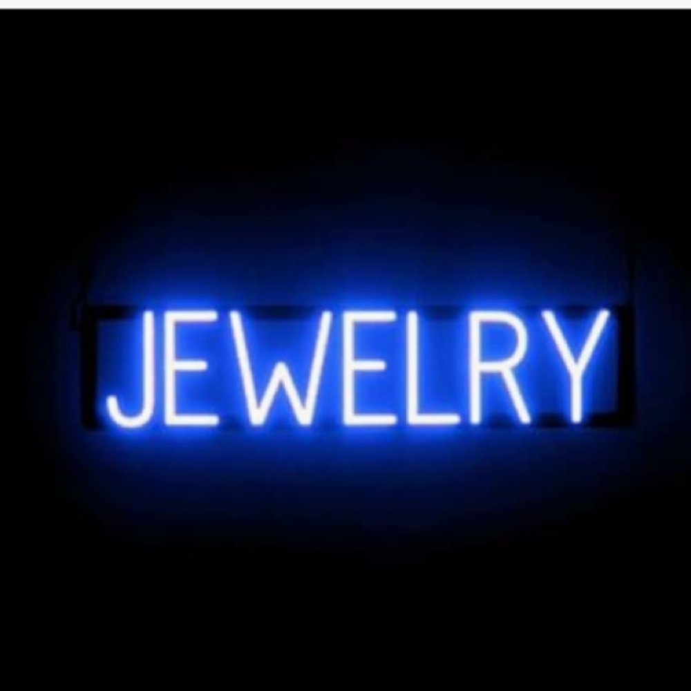 JEWELRY - Picture 1 of 1